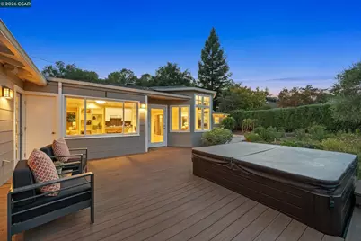 10 Hillcrest Dr, Orinda, CA 94563 - Photo 44