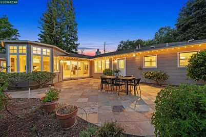 10 Hillcrest Dr, Orinda, CA 94563 - Photo 2