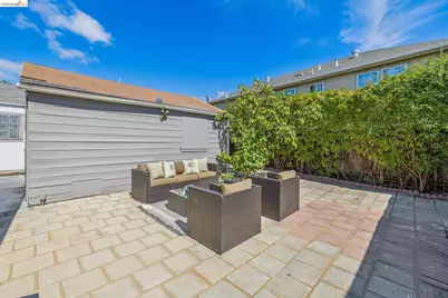 2712 Octavia St, Oakland, CA 94619 - Photo 14