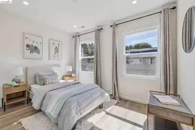 2712 Octavia St, Oakland, CA 94619 - Photo 10