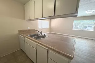 1900 San Jose Dr, Antioch, CA 94509 - Photo 10