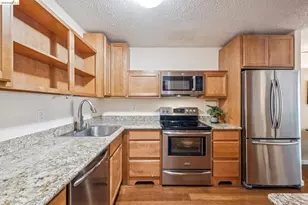 555 Pierce St, Albany, CA 94706 - Photo 4