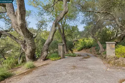 124 Camino Sobrante, Orinda, CA 94563 - Photo 72