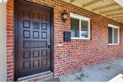 5279 Eggers Dr, Fremont, CA 94536 - Photo 4