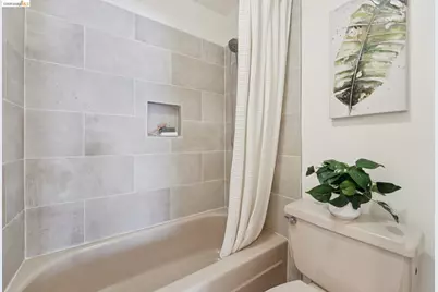 85 Vernon St #312, Oakland, CA 94610 - Photo 16