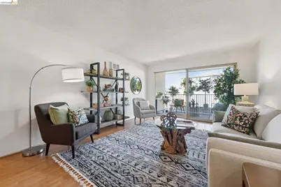 85 Vernon St #312, Oakland, CA 94610 - Photo 4