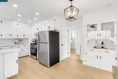 321 Escobar St, Martinez, CA 94553 - Photo 12