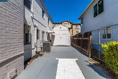 321 Escobar St, Martinez, CA 94553 - Photo 30