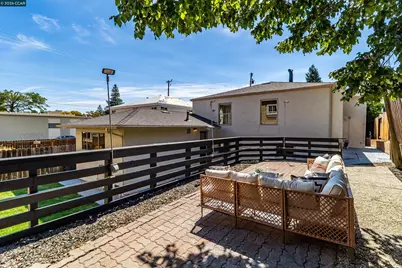321 Escobar St, Martinez, CA 94553 - Photo 26
