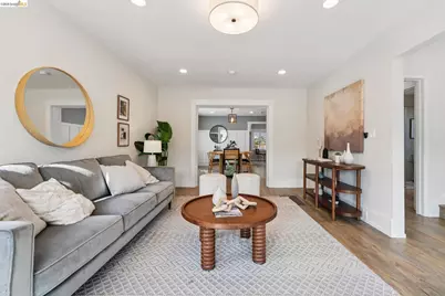 2726 Wallace St, Berkeley, CA 94702 - Photo 6