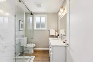 2726 Wallace St, Berkeley, CA 94702 - Photo 36