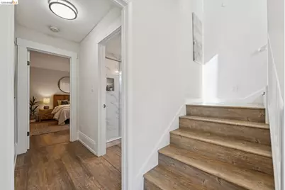 2726 Wallace St, Berkeley, CA 94702 - Photo 26
