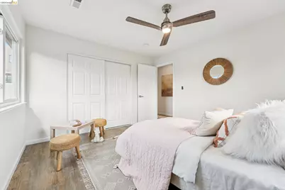 2726 Wallace St, Berkeley, CA 94702 - Photo 42