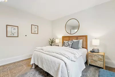 2726 Wallace St, Berkeley, CA 94702 - Photo 30