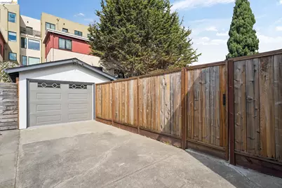 2726 Wallace St, Berkeley, CA 94702 - Photo 52