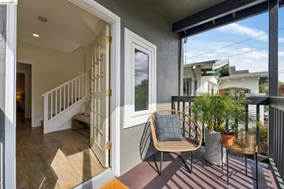 2726 Wallace St, Berkeley, CA 94702 - Photo 4
