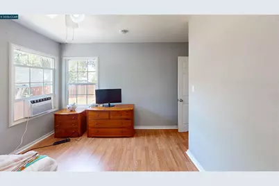 90 Linscheid, Pittsburg, CA 94565 - Photo 10