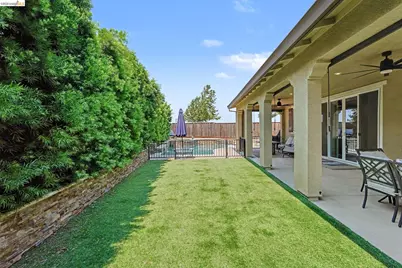 649 Marathon Dr, Oakley, CA 94561 - Photo 38