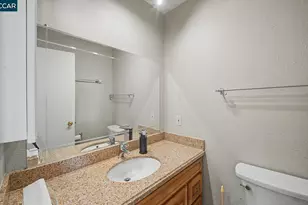 2426 Lincoln Ave, Alameda, CA 94501 - Photo 12