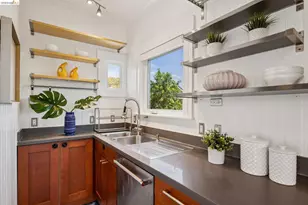 870 43rd St, Oakland, CA 94608 - Photo 46