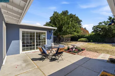 77 Cleopatra Dr, Pleasant Hill, CA 94523 - Photo 40