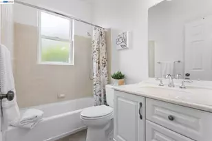 1811 8th St, Alameda, CA 94501 - Photo 64