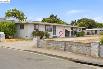 207 Holly St., Vallejo, CA 94589 - Photo 2