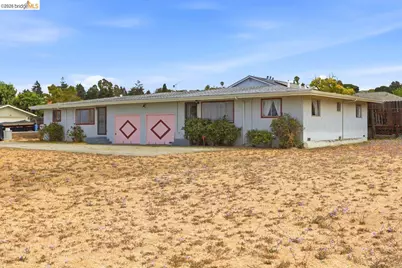 207 Holly St., Vallejo, CA 94589 - Photo 4