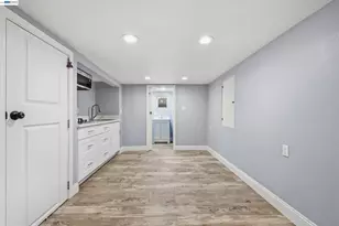 17119 Rolando Ave, Castro Valley, CA 94546 - Photo 36