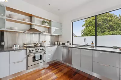 2211 5th St #B, Berkeley, CA 94710 - Photo 32