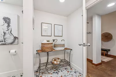247 Fourth Street #405, Oakland, CA 94607 - Photo 36