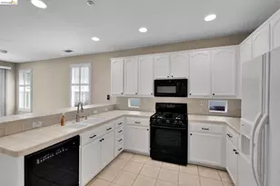 297 Baldwin Dr, Brentwood, CA 94513 - Photo 14