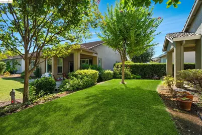 297 Baldwin Dr, Brentwood, CA 94513 - Photo 44