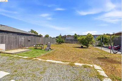 290 Shepherd Ave, Hayward, CA 94544 - Photo 24
