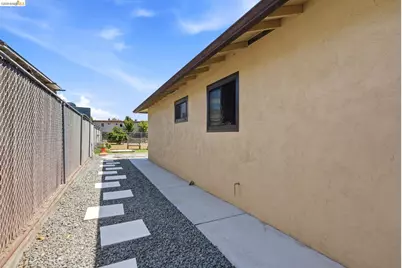 290 Shepherd Ave, Hayward, CA 94544 - Photo 28