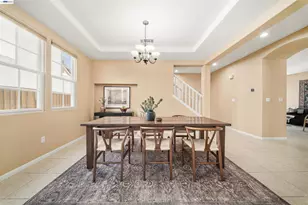 381 Hollister Ave, Alameda, CA 94501 - Photo 8