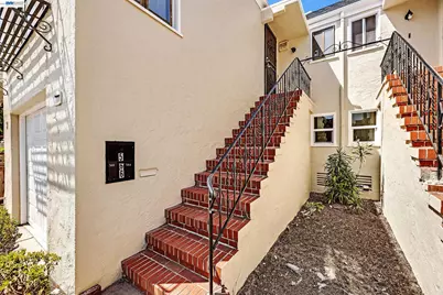 566 57th St., Oakland, CA 94609 - Photo 2