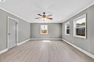 566 57th St, Oakland, CA 94609 - Photo 24