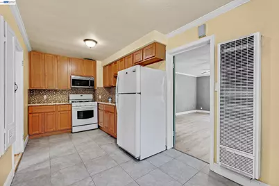 566 57th St., Oakland, CA 94609 - Photo 28