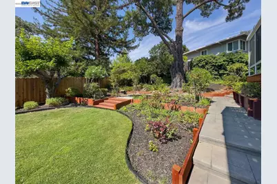 3255 Sweet Dr, Lafayette, CA 94549 - Photo 32