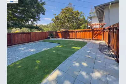 3255 Sweet Dr, Lafayette, CA 94549 - Photo 8