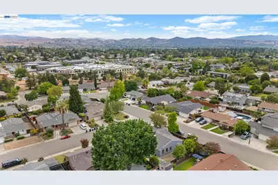 1324 Flanders Way, Livermore, CA 94550 - Photo 8