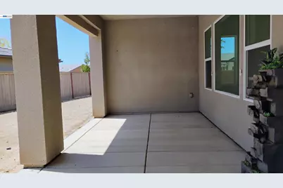 965 Beaver Pond Loop, Madera, CA 93636 - Photo 24