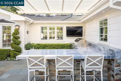 694 Los Palos Dr, Lafayette, CA 94549 - Photo 36