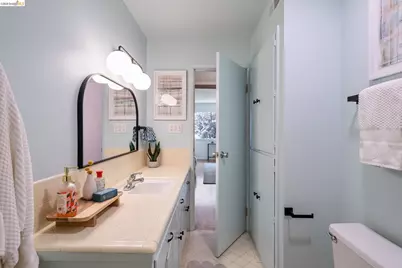 2324 Lakeshore Ave #6, Oakland, CA 94606 - Photo 52