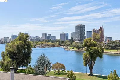 2324 Lakeshore Ave #6, Oakland, CA 94606 - Photo 20