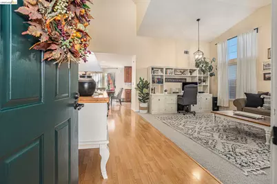 266 Brady Street, Martinez, CA 94553 - Photo 6