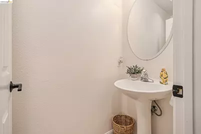 266 Brady Street, Martinez, CA 94553 - Photo 16