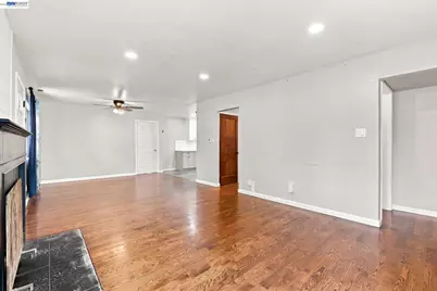 1210 Highland Blvd, Hayward, CA 94542 - Photo 8