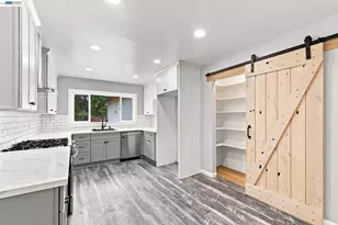 1210 Highland Blvd, Hayward, CA 94542 - Photo 12